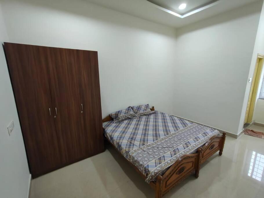 Leo'S Den 9 Guests Ac 3Bhk 9 Mins To Rgia Shamshabad Exterior foto
