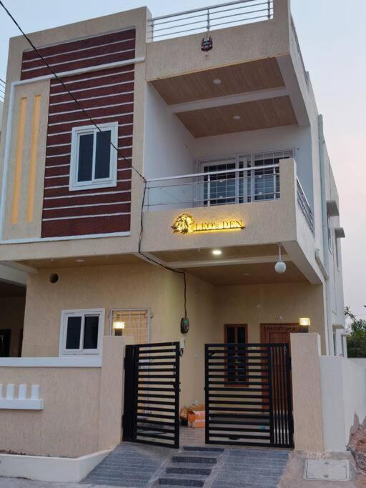 Leo'S Den 9 Guests Ac 3Bhk 9 Mins To Rgia Shamshabad Exterior foto