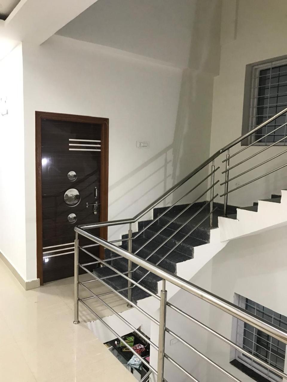 Leo'S Den 9 Guests Ac 3Bhk 9 Mins To Rgia Shamshabad Exterior foto