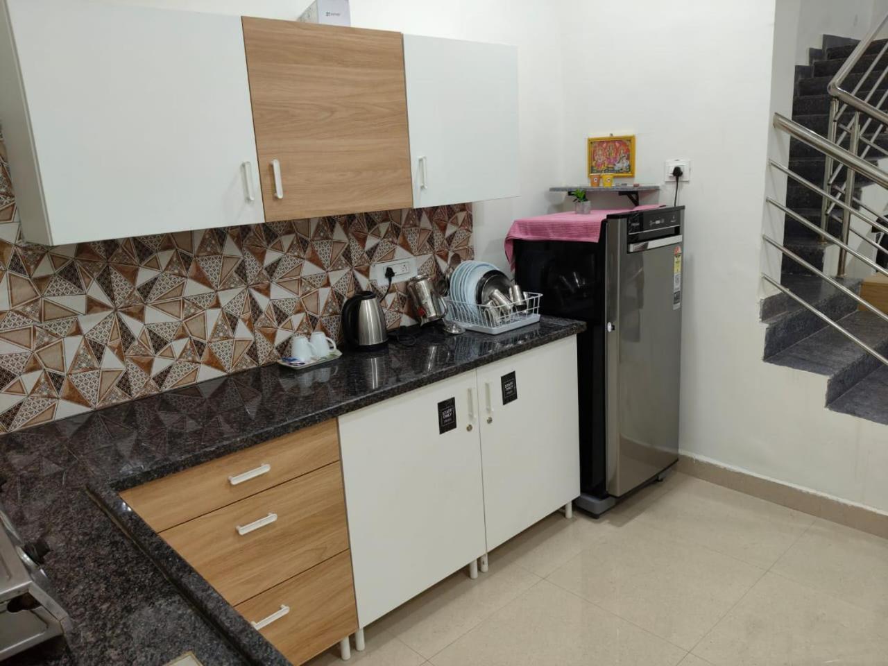 Leo'S Den 9 Guests Ac 3Bhk 9 Mins To Rgia Shamshabad Exterior foto
